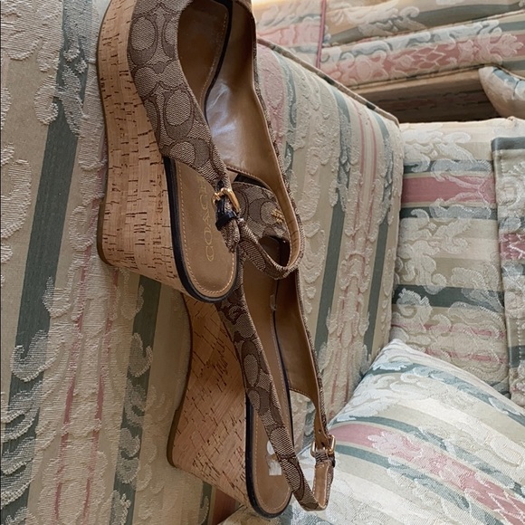Coach wedges - Picture 2 of 4